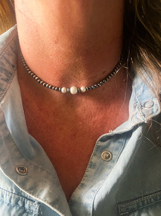 The White Mesa Pearl Necklace (14”)