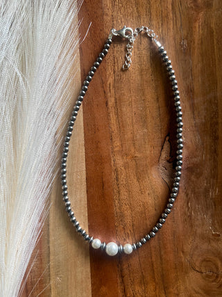 The White Mesa Pearl Necklace (14”)