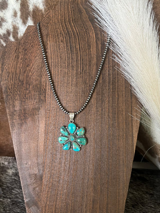 The Rosa Necklace