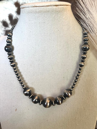 The Silver Mesa Pearl Necklace