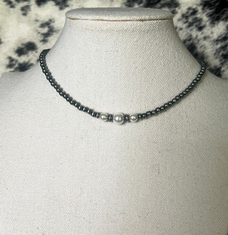 The White Mesa Pearl Necklace (14”)