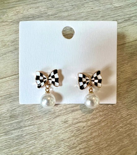 Checkered Bow Pearl Earrings